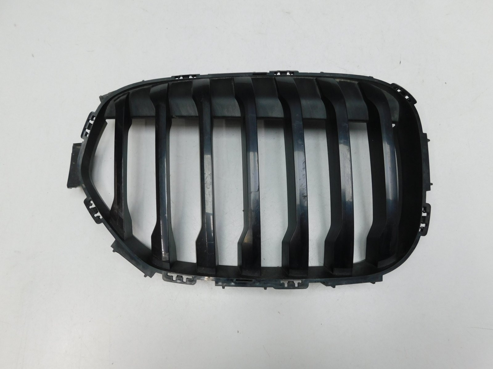 Решетка радиатора BMW X1 F48 2015>