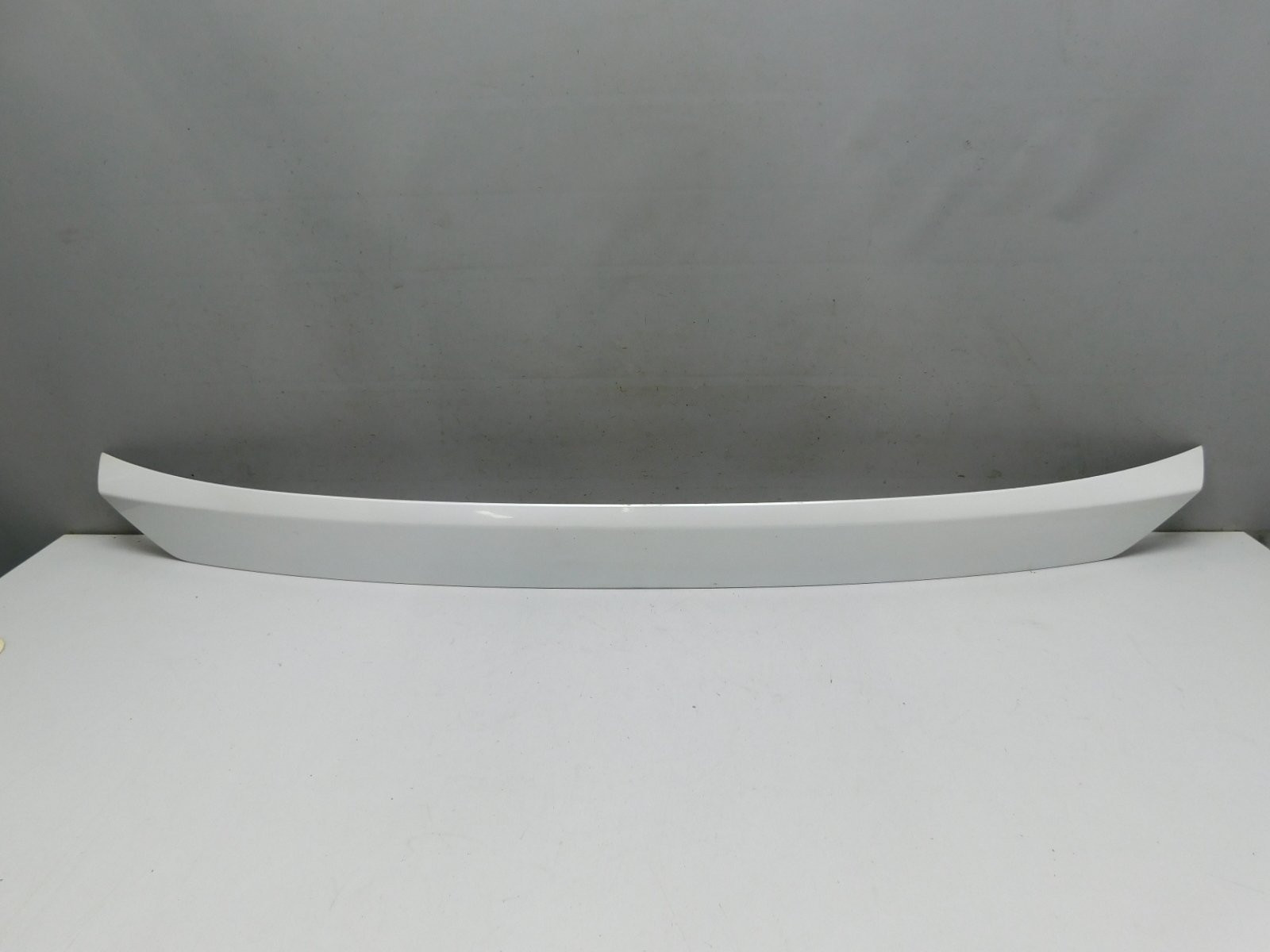 Накладка двери багажника Toyota RAV 4 2013-2019