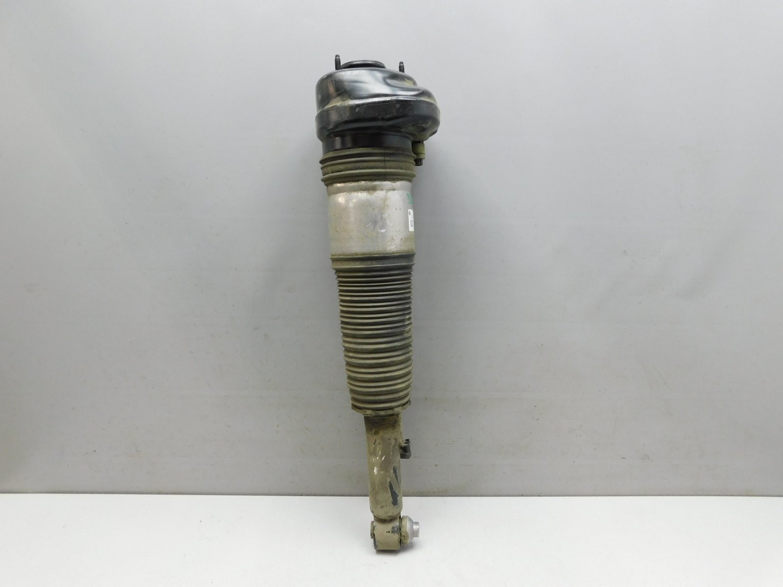 Амортизатор задний BMW 7-серия G11/G12 2014>