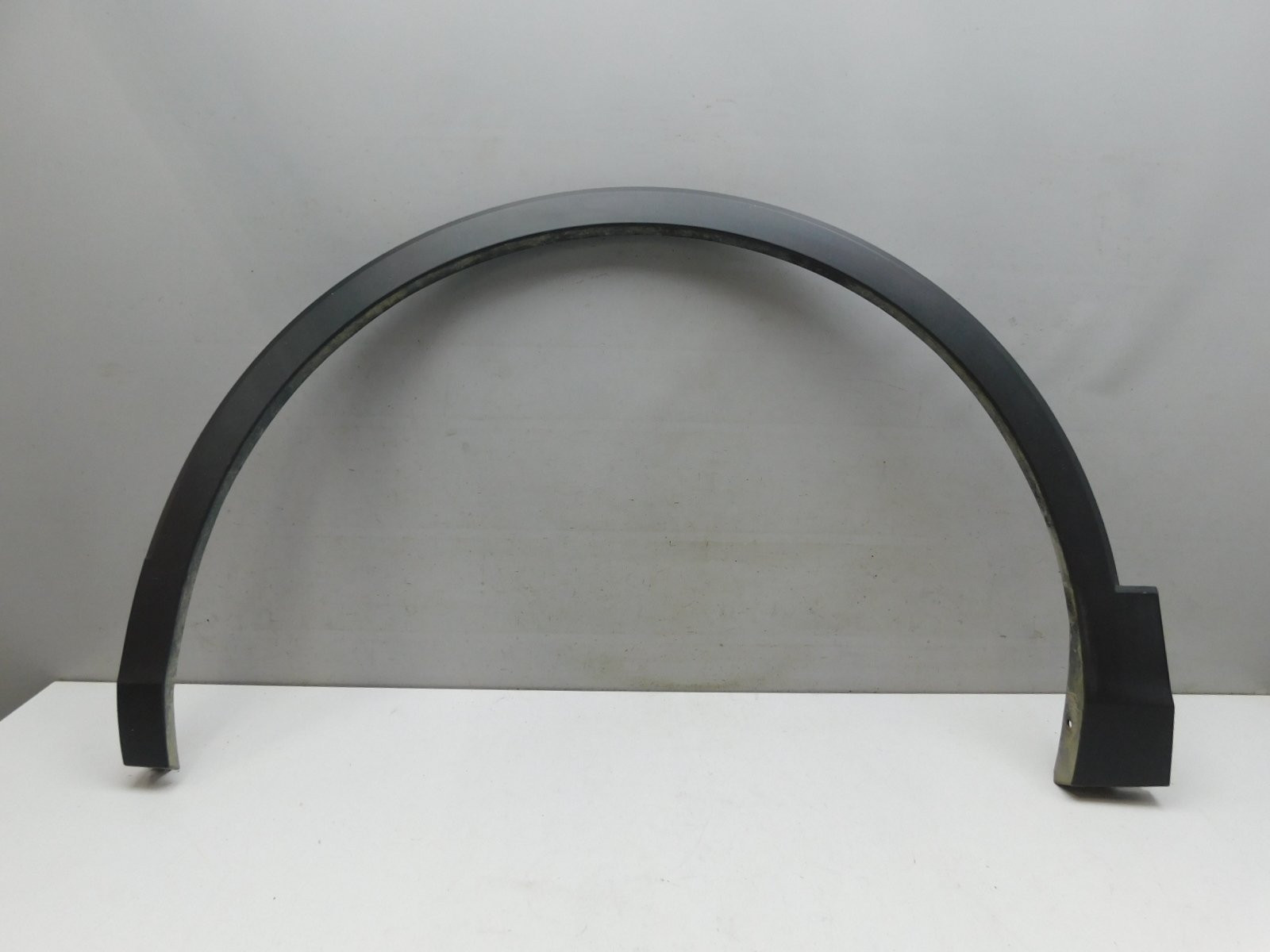 Накладка крыла переднего левого Volkswagen Tiguan 2017>