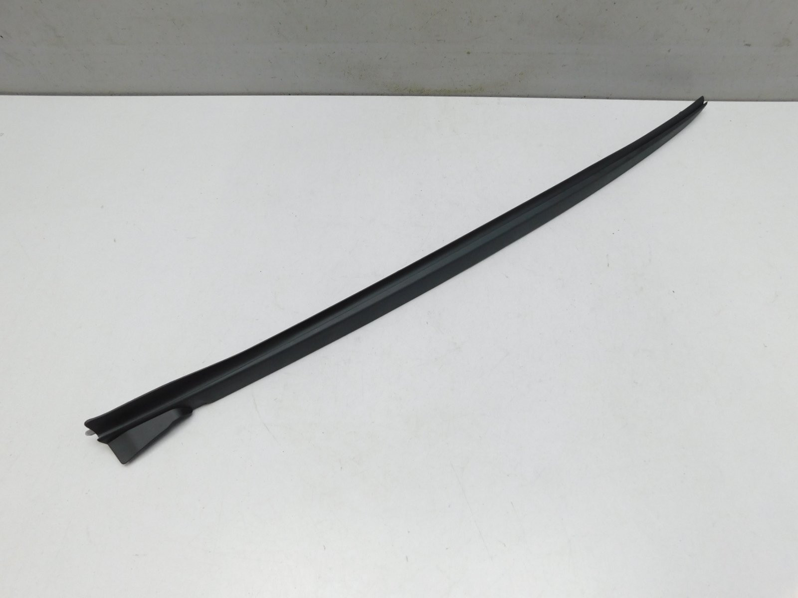 Молдинг лобового стекла BMW 3-серия G20 2018>