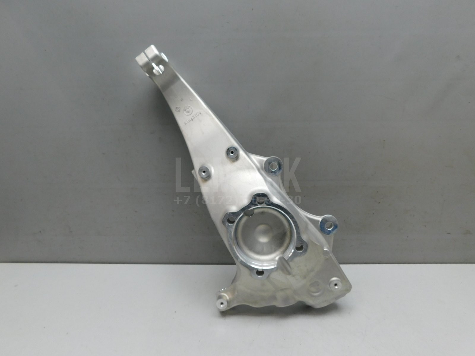 Кулак поворотный передний левый BMW 5-серия F10/F11 2009> 31216775769