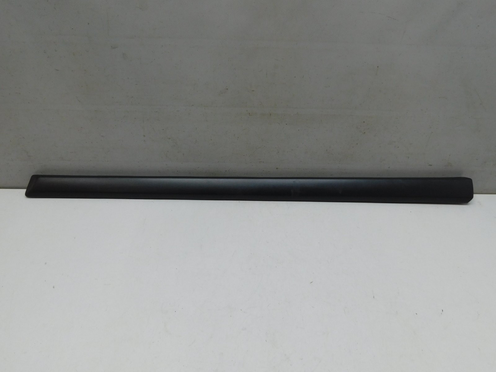 Молдинг двери передней левой Renault Logan II 2014>