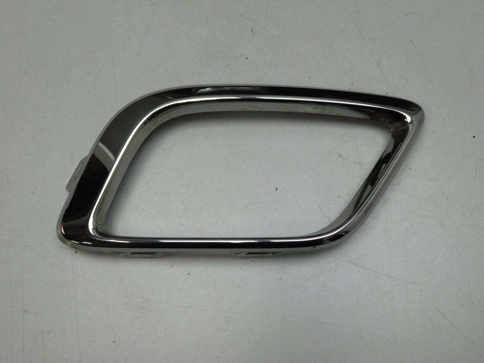 Рамка для противотуманных фар Renault Sandero 2014>