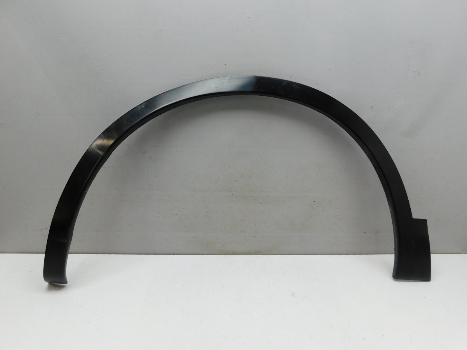 Накладка крыла переднего левого Nissan Qashqai 2006-2014