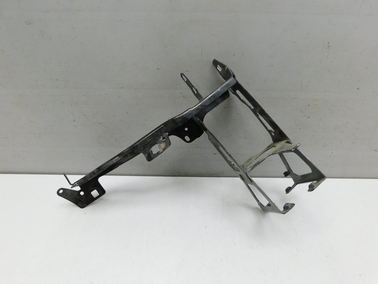 Кронштейн фары BMW 3-серия F30 2011>