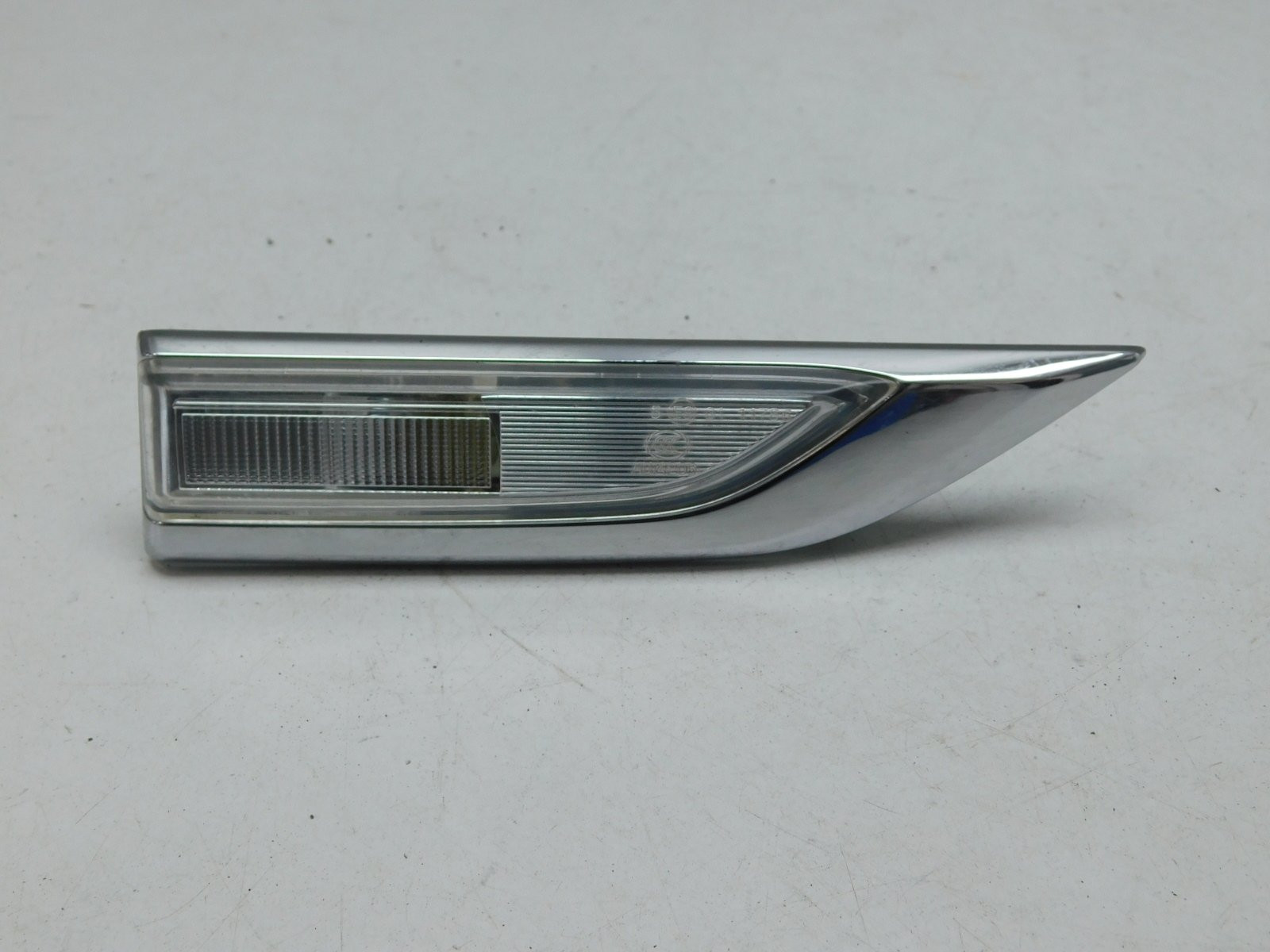 Указатель поворота правый Volkswagen Transporter T6 2016>