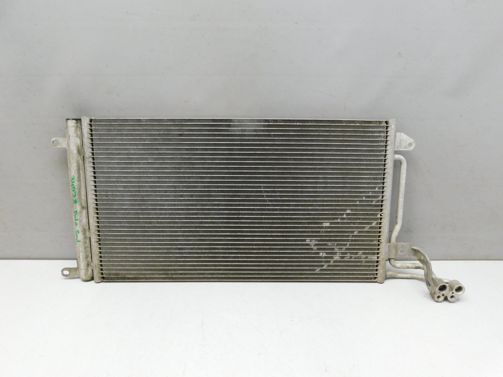 Радиатор кондиционера Volkswagen Polo Sedan 2011-2020