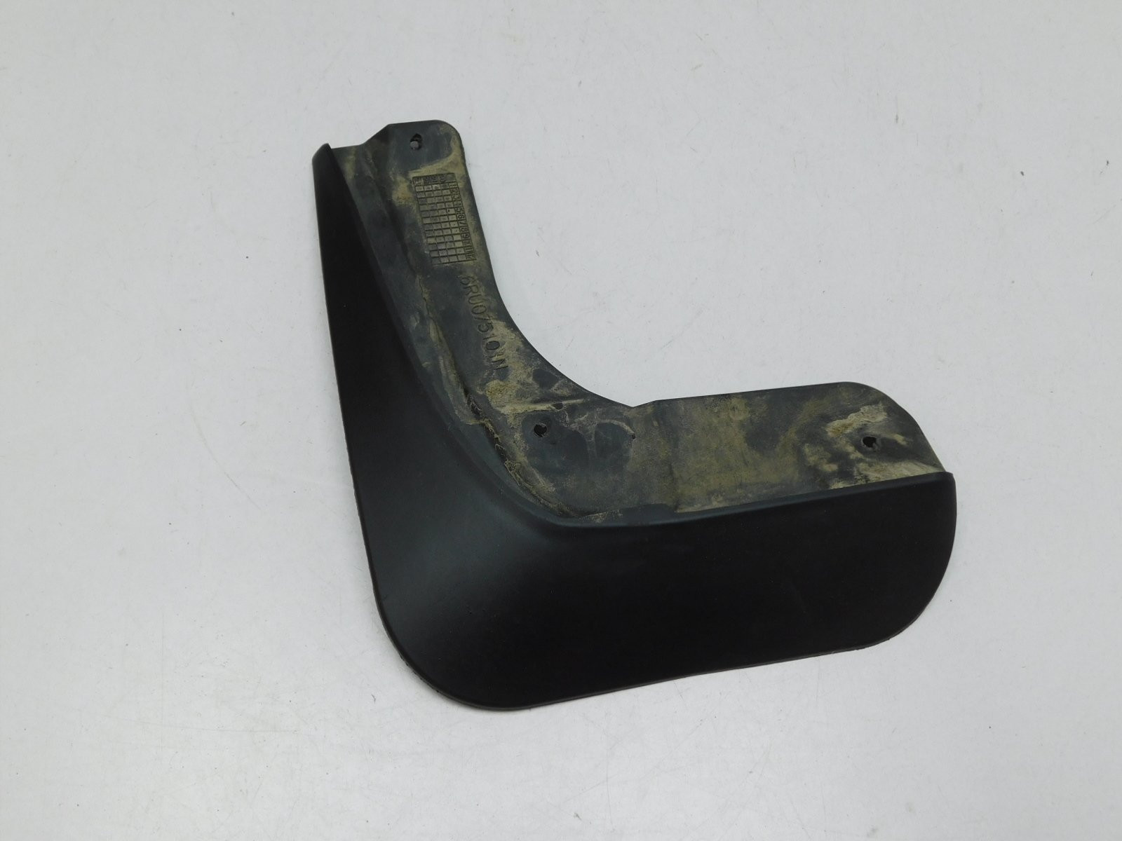 Брызговик задний левый Volkswagen Polo Sedan 2011-2020