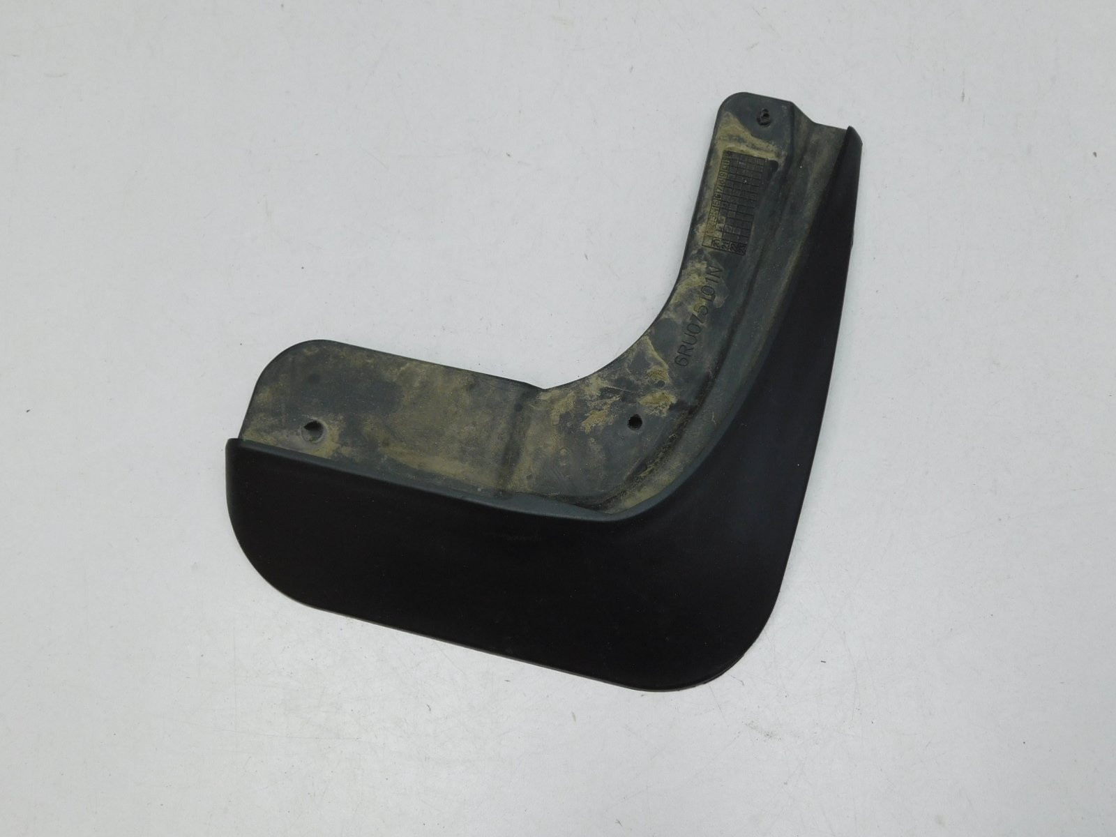 Брызговик задний правый Volkswagen Polo Sedan 2011-2020