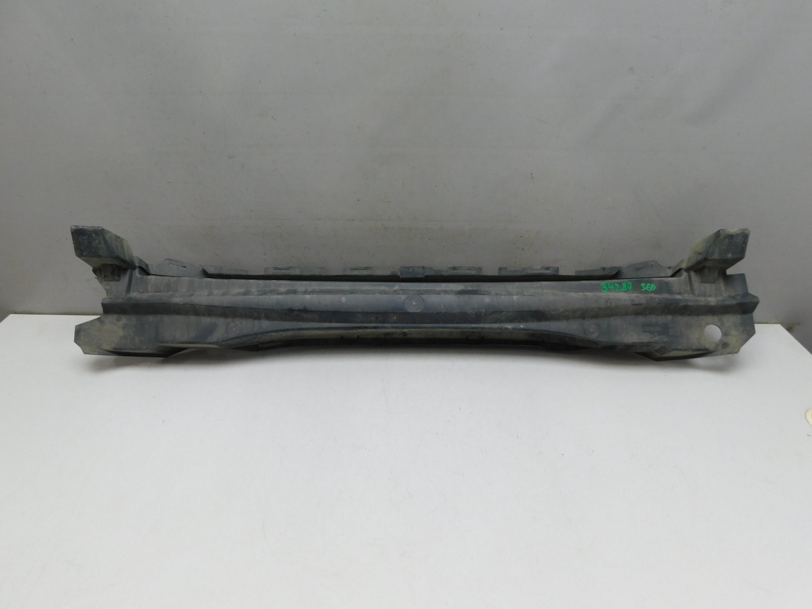 Усилитель переднего бампера Volvo S60 2010-2018