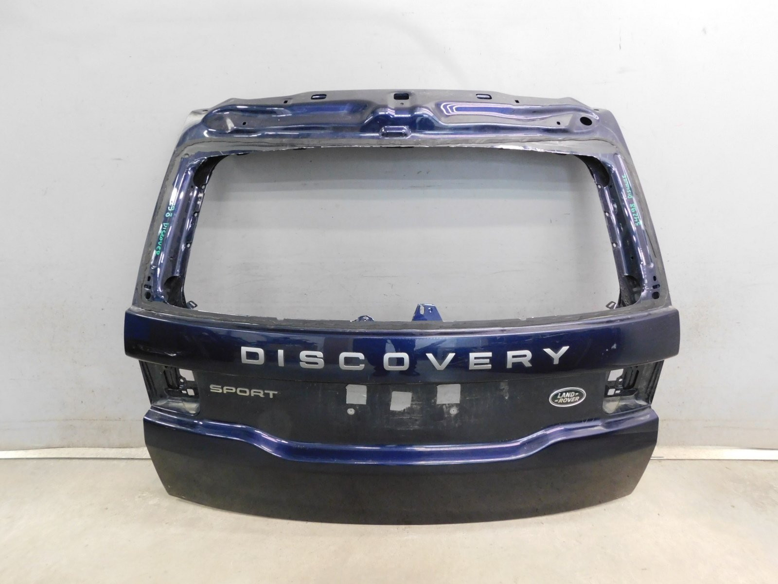 Дверь багажника Land Rover Discovery Sport 2014>