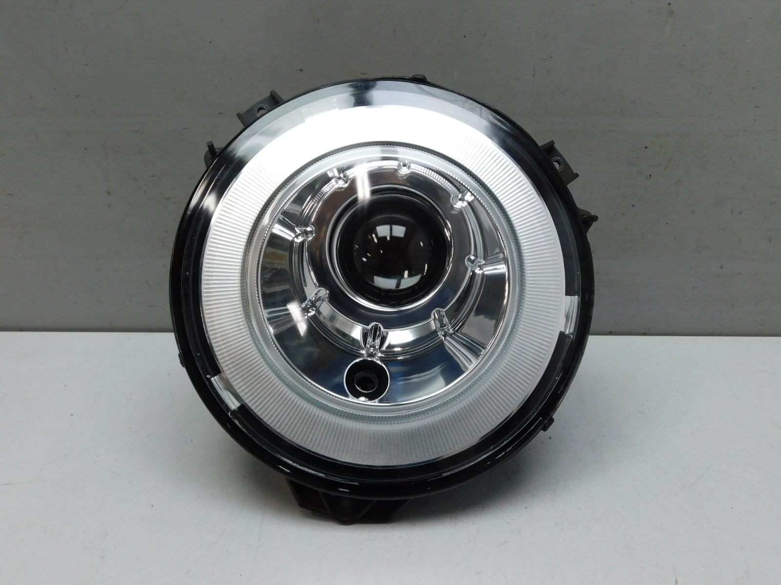 Фара левая Mercedes-Benz G-Klasse W463 1989>