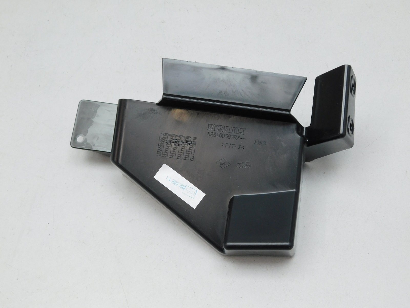 Воздуховод радиатора Renault Logan II 2014>