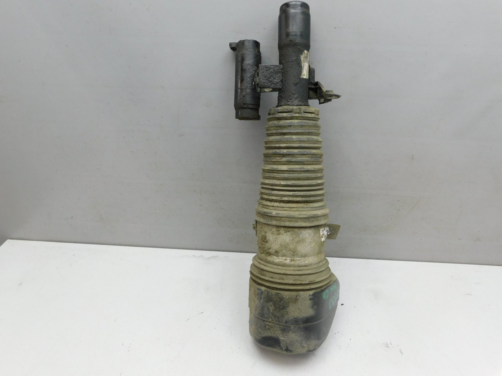 Амортизатор передний правый BMW 7-серия G11/G12 2014>