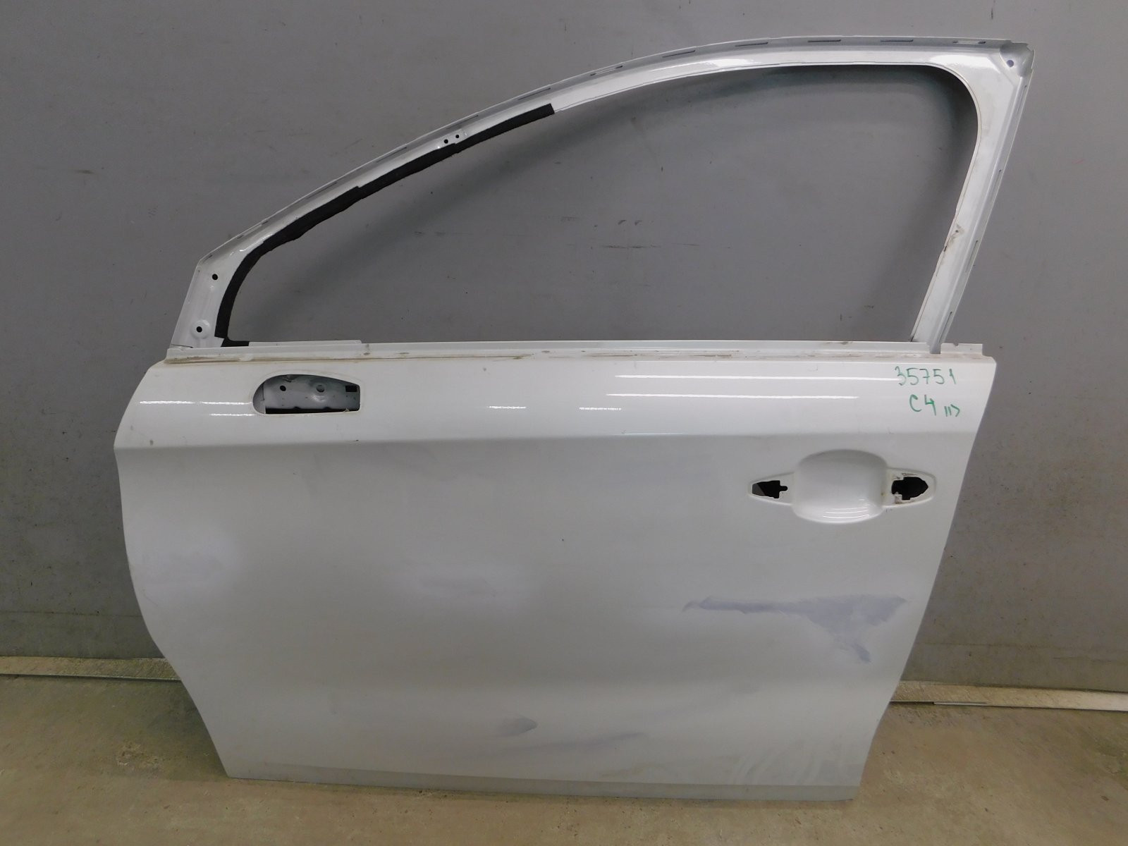 Дверь передняя левая Citroen C4 II 2011>