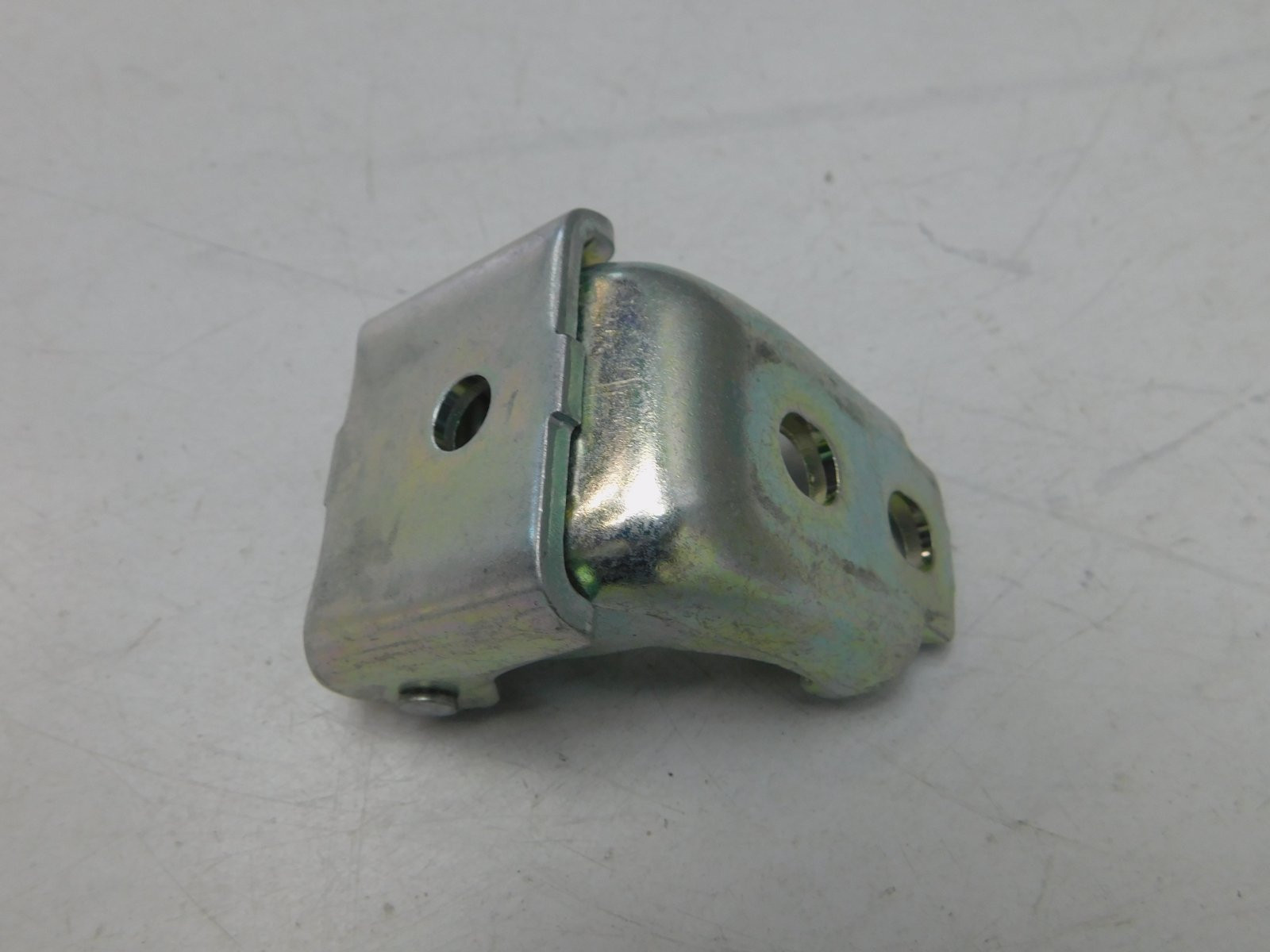 Петля двери задней левой Renault Fluence 2010>