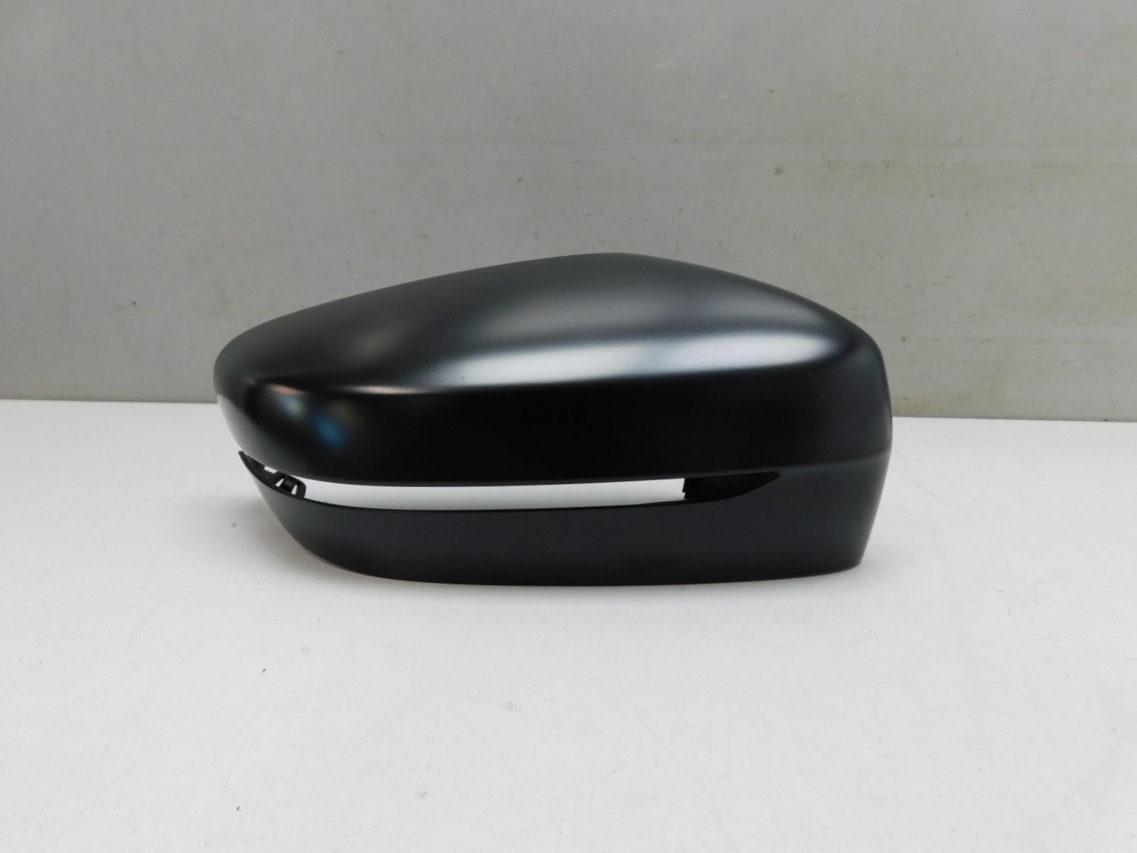 Накладка зеркала правого BMW 5-серия G30 2016>