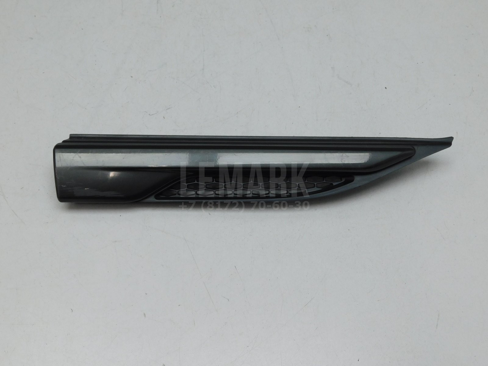 Накладка крыла переднего правого Land Rover Range Rover Evoque 2011-2019 BJ32280B10