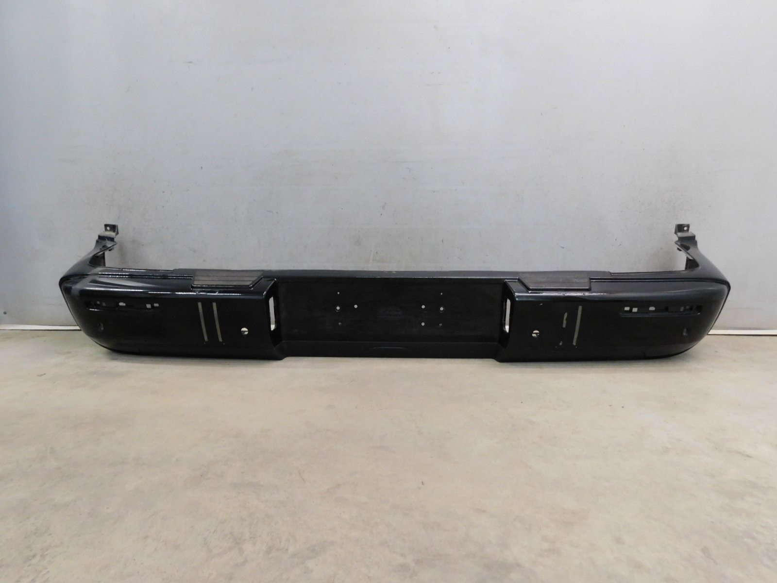 Бампер задний Mercedes-Benz G-Klasse W463 1989>