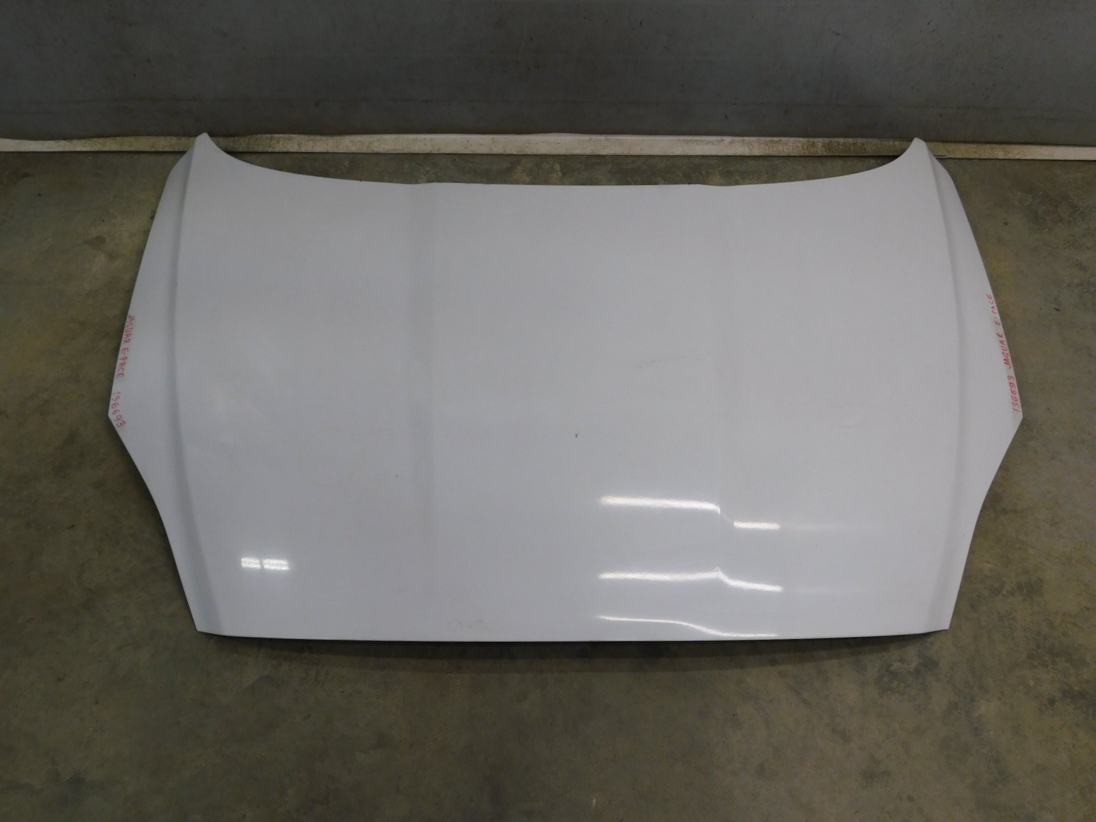 Капот Jaguar E-PACE 2017>