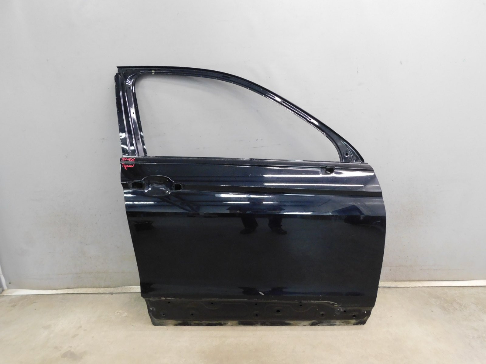 Дверь передняя правая Volkswagen Tiguan 2017>