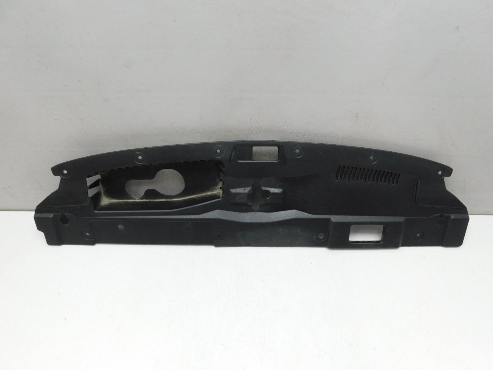 Накладка Mitsubishi Outlander 2012>