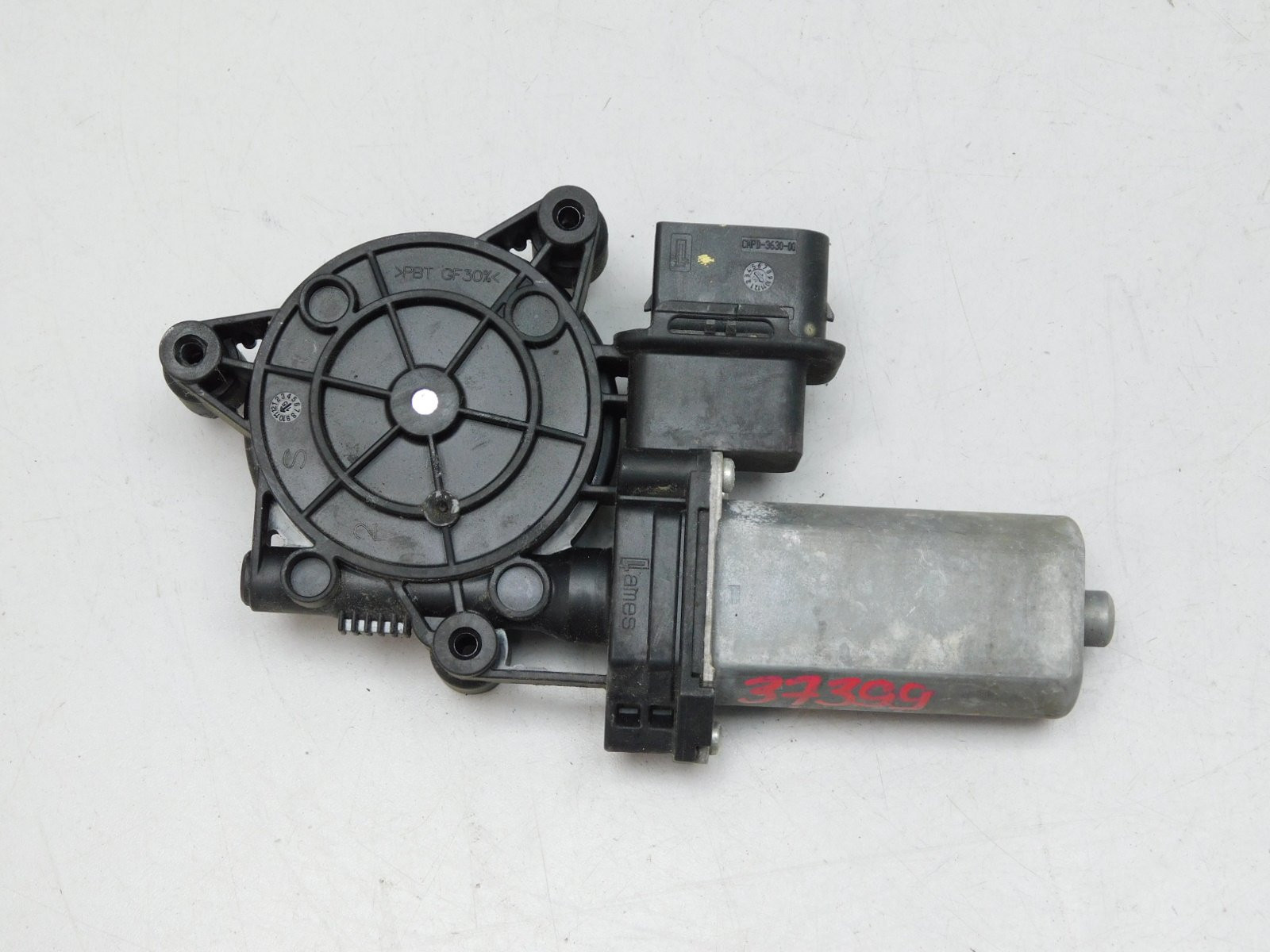 Моторчик стеклоподъемника BMW 3-серия F30 2011>