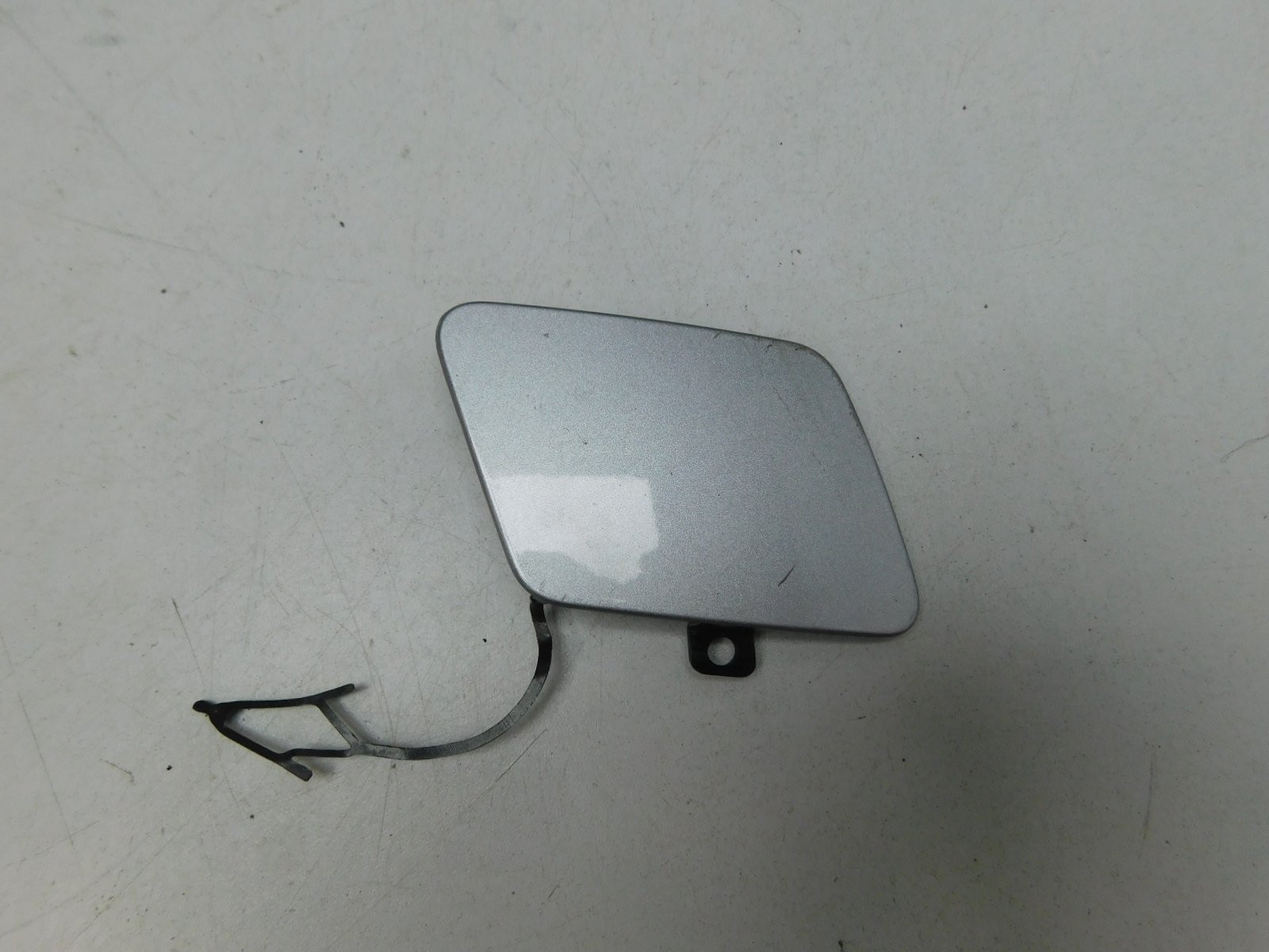 Заглушка буксировочного крюка Volkswagen Passat B8 2015>