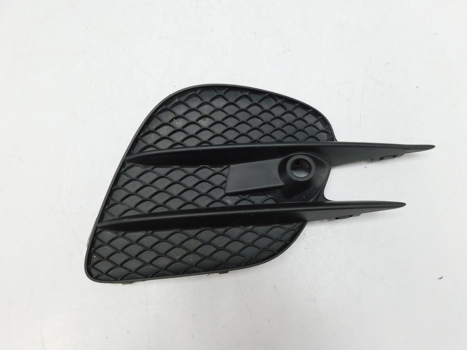 Решетка в бампер правая Mercedes-Benz GLC-Class X253 2015>