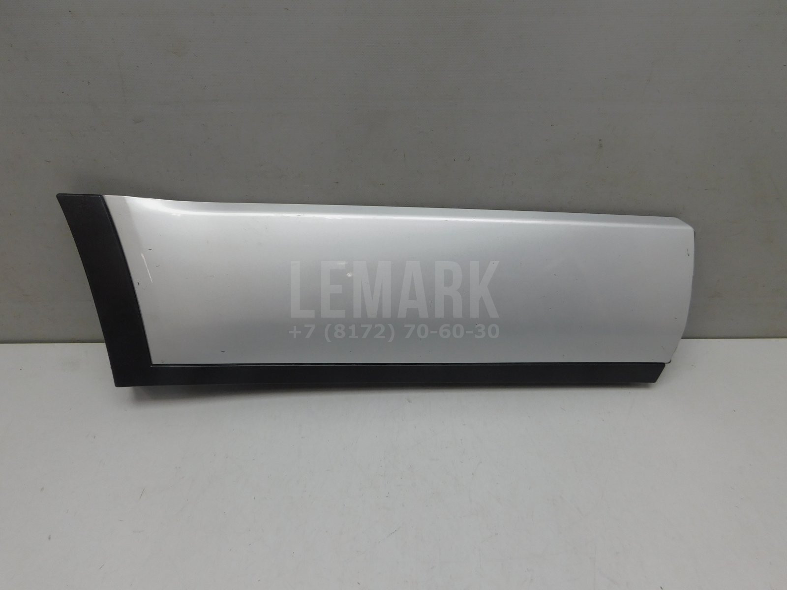 Накладка двери задней правой Land Rover Range Rover Evoque 2011-2019 BJ3M274A48BF