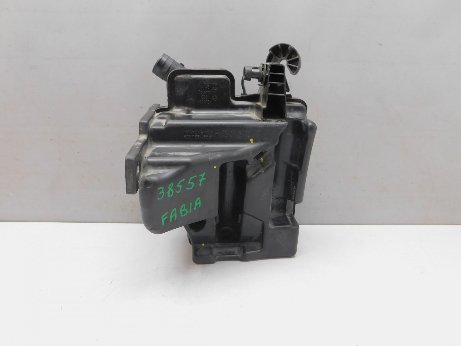 Бачок омывателя лобового стекла Skoda Fabia 2007-2015