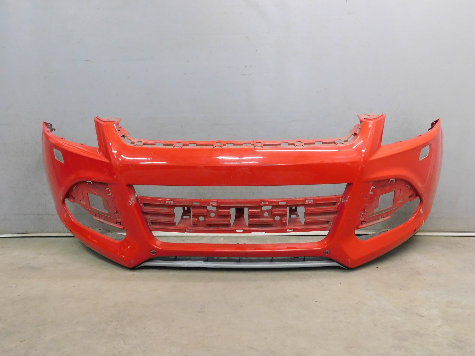 Бампер передний Ford Kuga 2012>