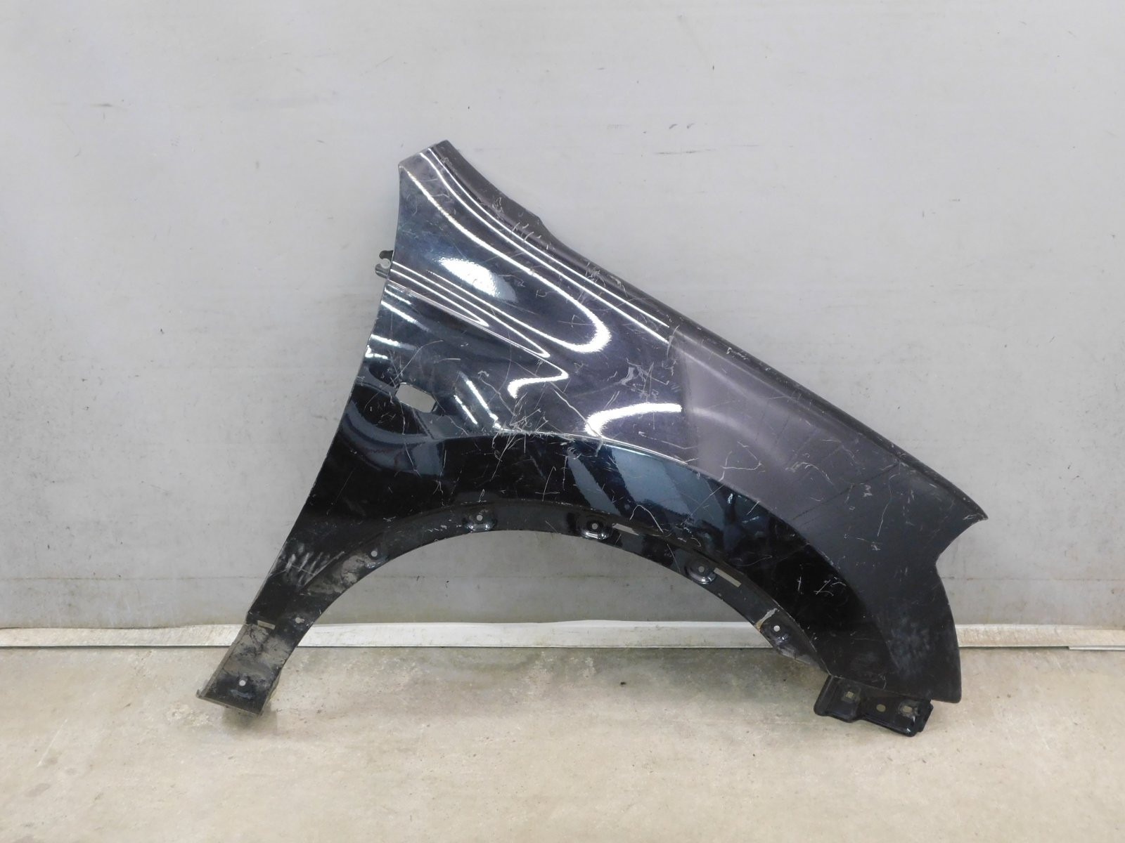 Крыло переднее правое Nissan Qashqai 2006-2014