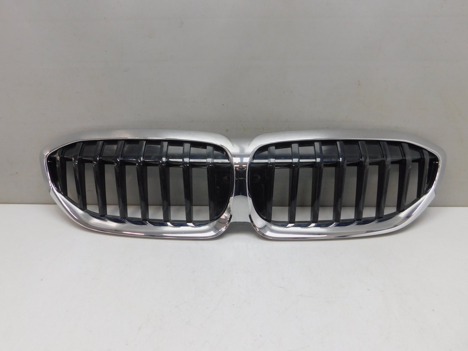 Решетка радиатора BMW 3-серия G20 2018>