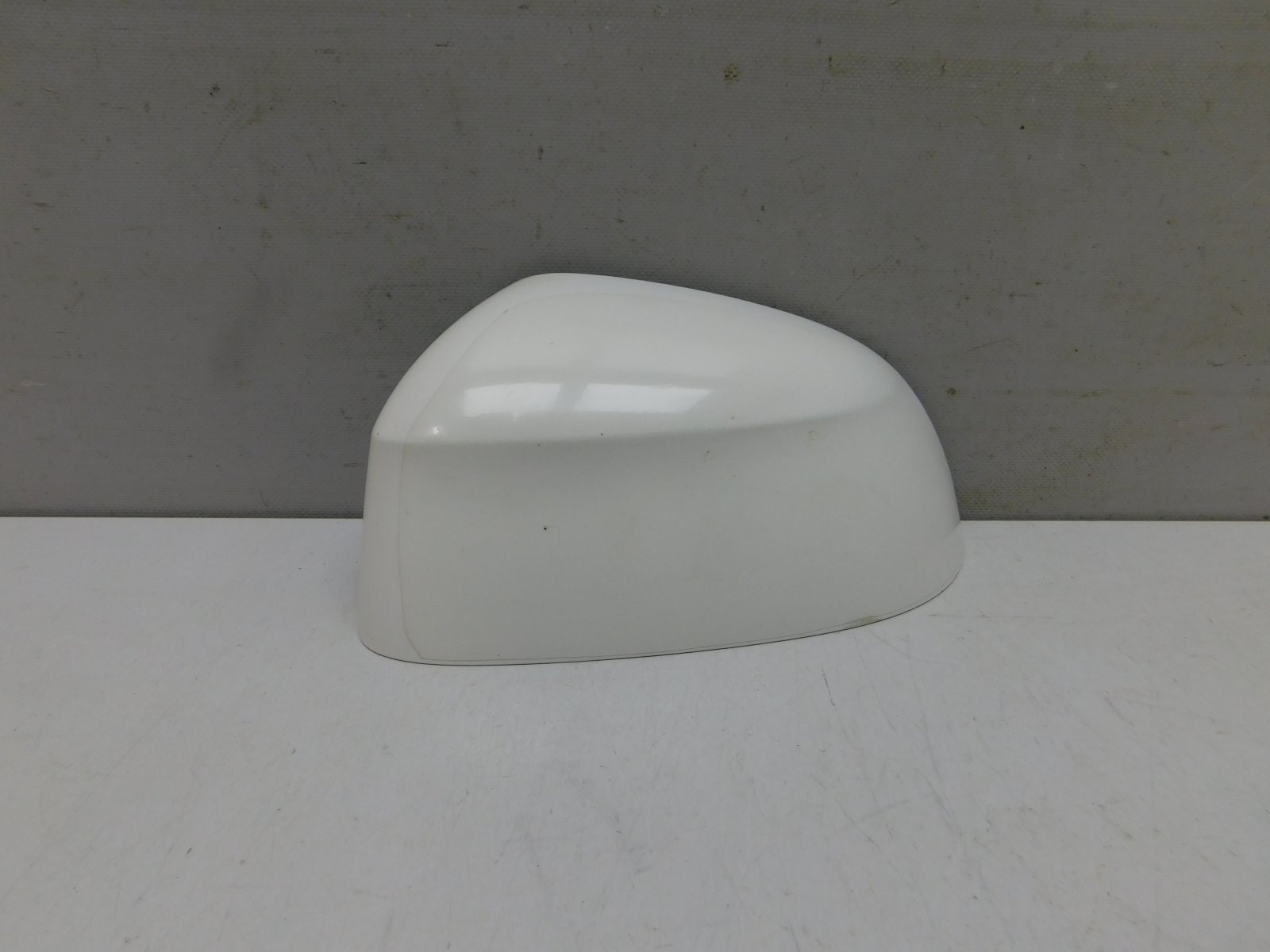 Накладка зеркала левого BMW X5 F15 2013-2018