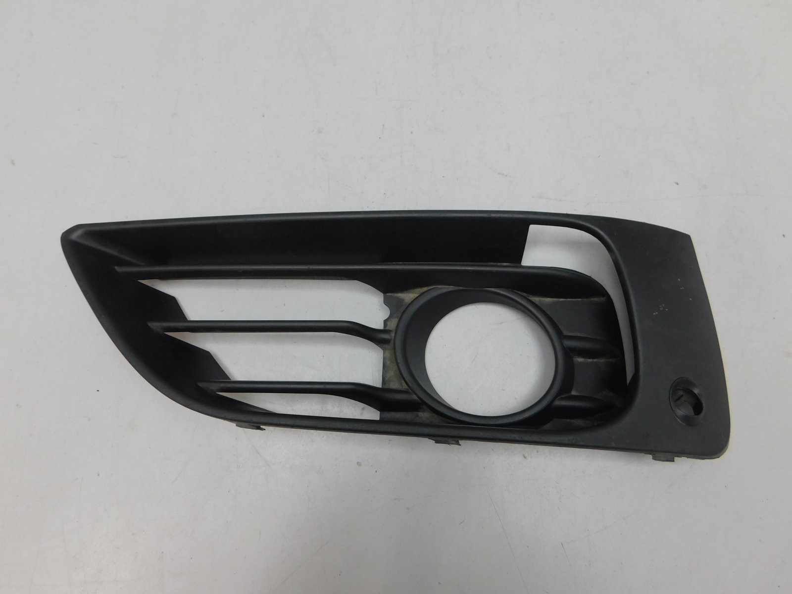 Решетка в бампер левая BMW 2-серия F45/F46 Tourer 2015>