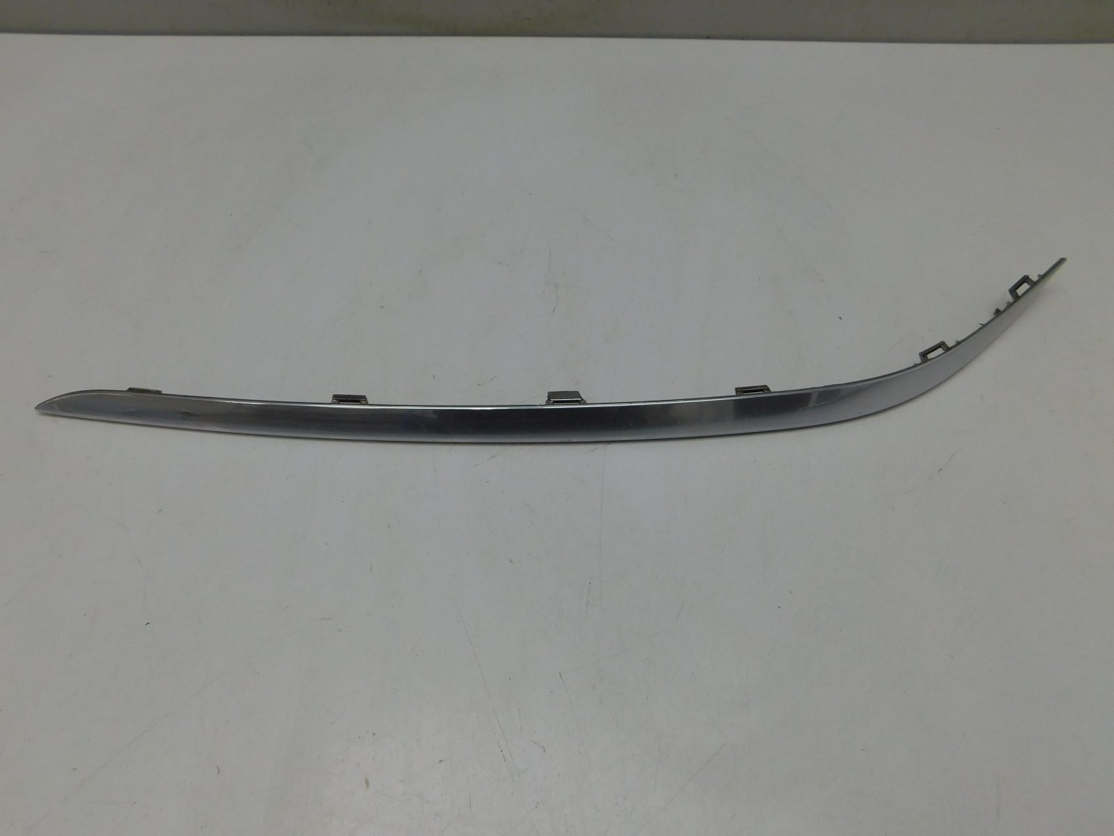 Молдинг переднего бампера BMW 7-серия G11/G12 2014>