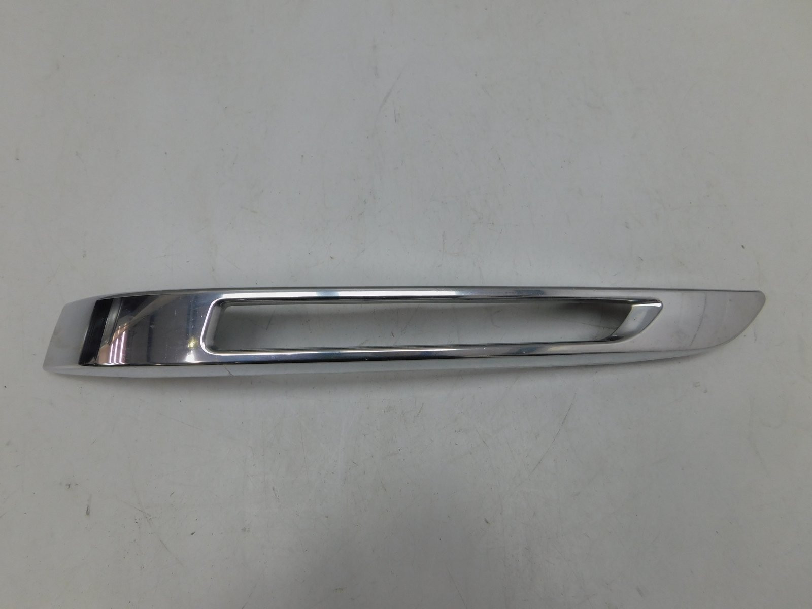 Накладка переднего бампера Mercedes-Benz GLK-Klasse X204 2008>