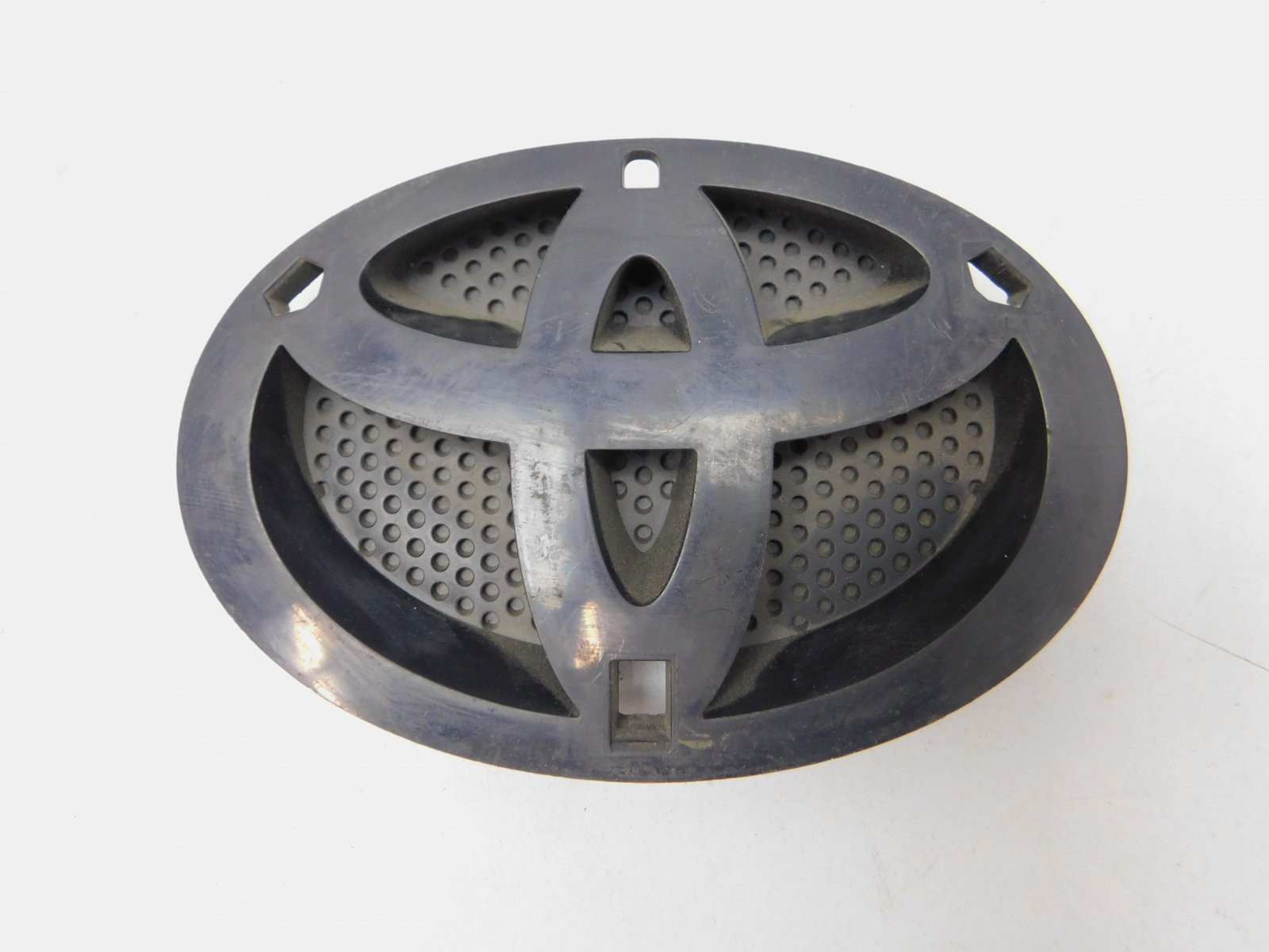 Эмблема Toyota RAV 4 2013-2019