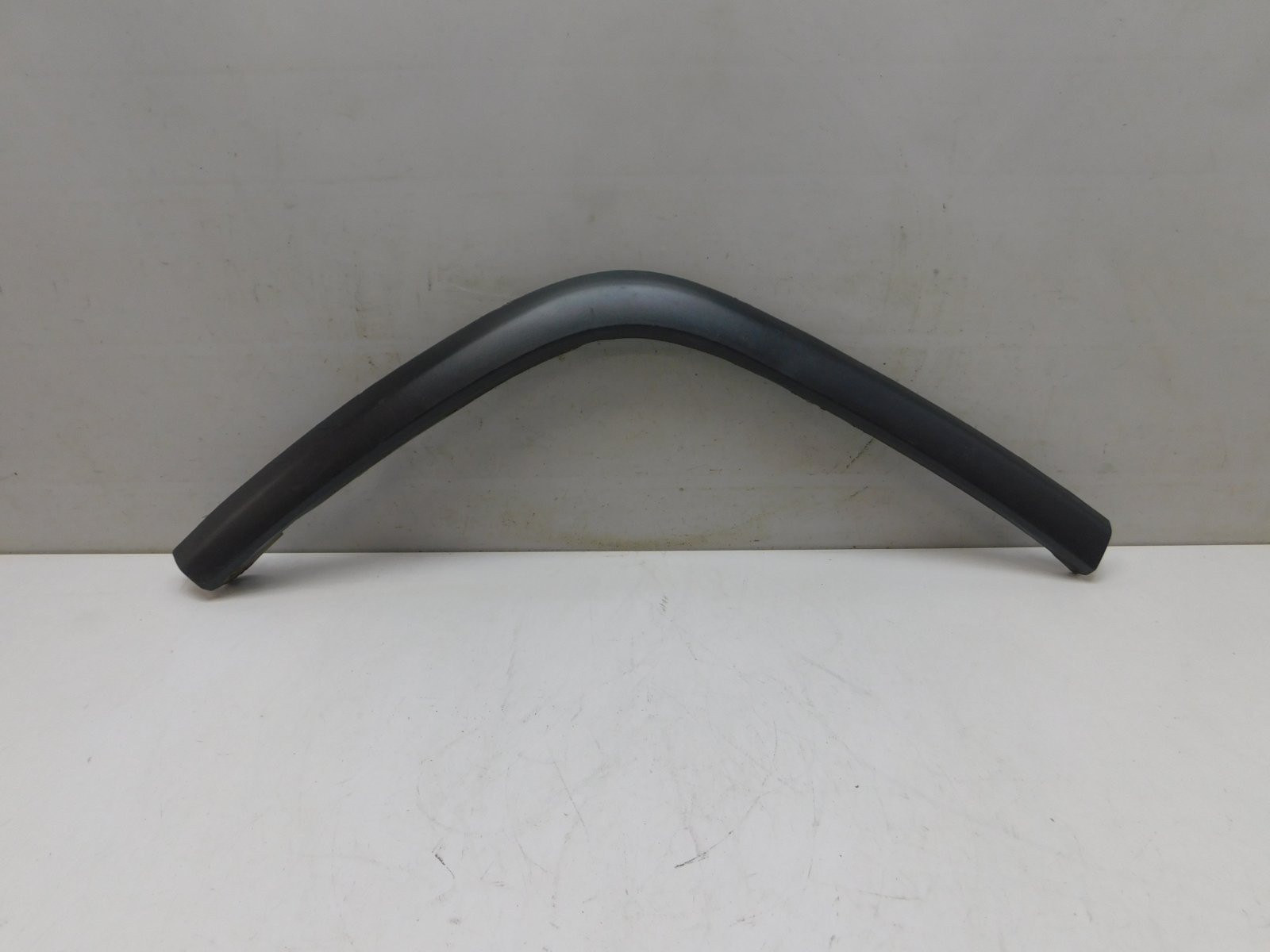 Накладка крыла заднего  правого Jeep Grand Cherokee (WK2) 2010>