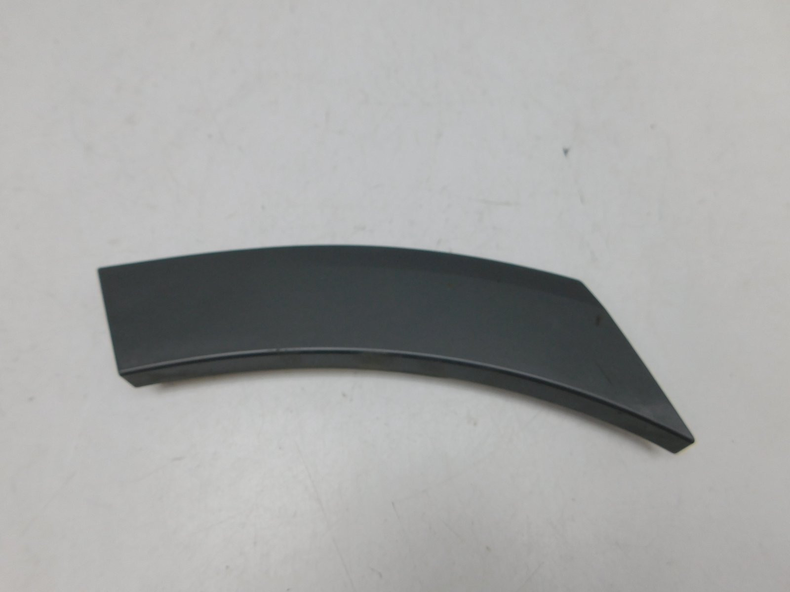 Накладка заднего бампера правая Volkswagen Passat B8 2015>