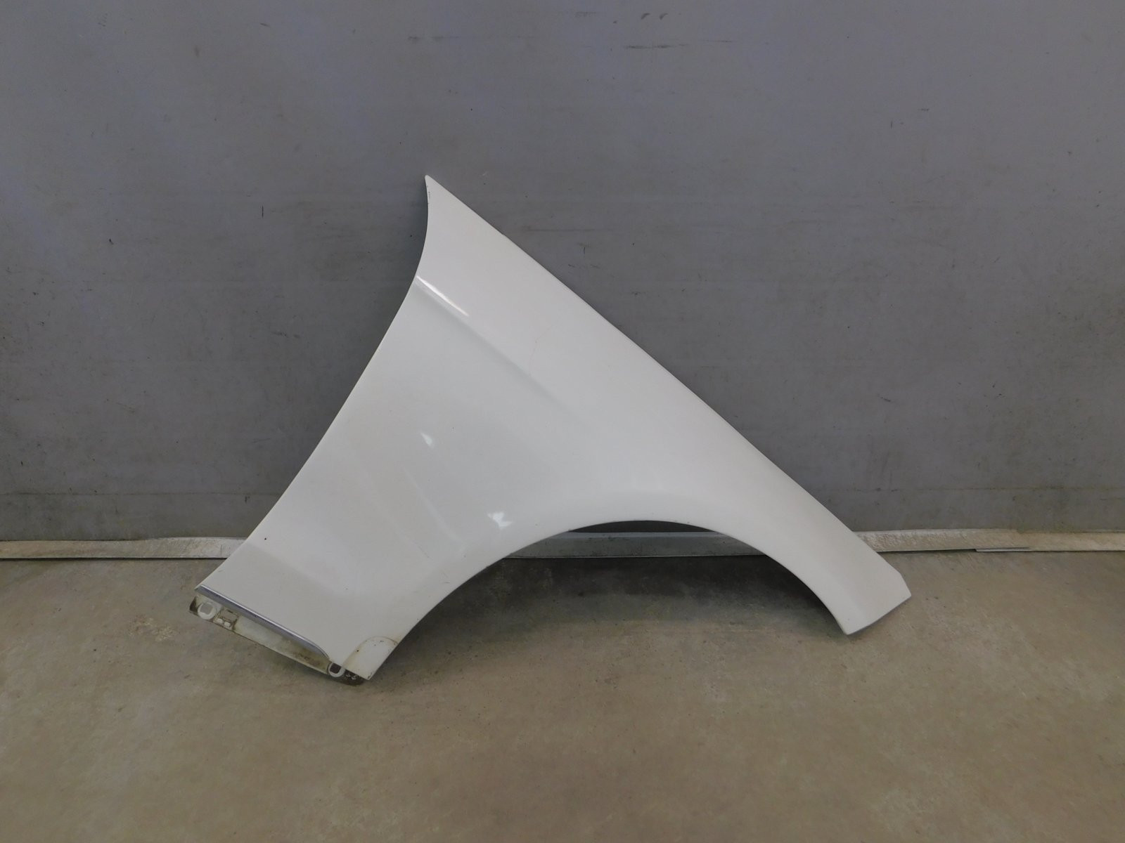 Крыло переднее правое Mercedes-Benz E-Klasse W212 2009>