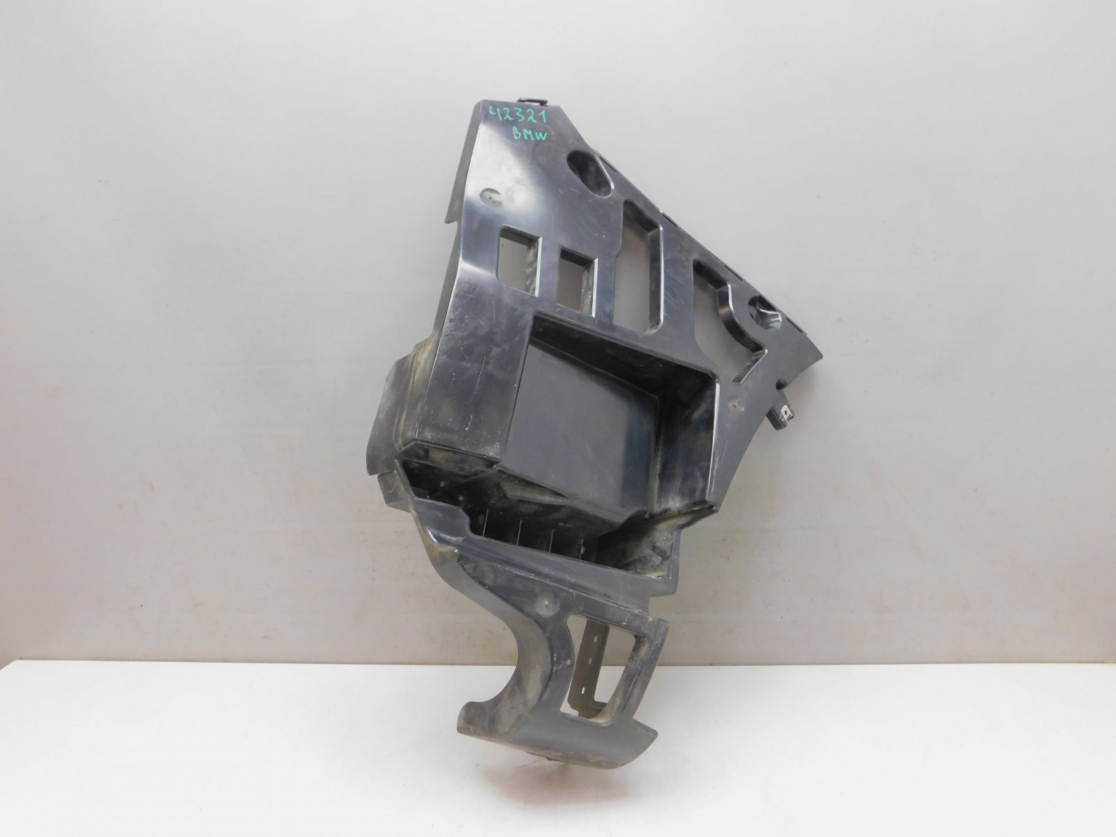 Кронштейн заднего бампера BMW X5 F15 2013-2018