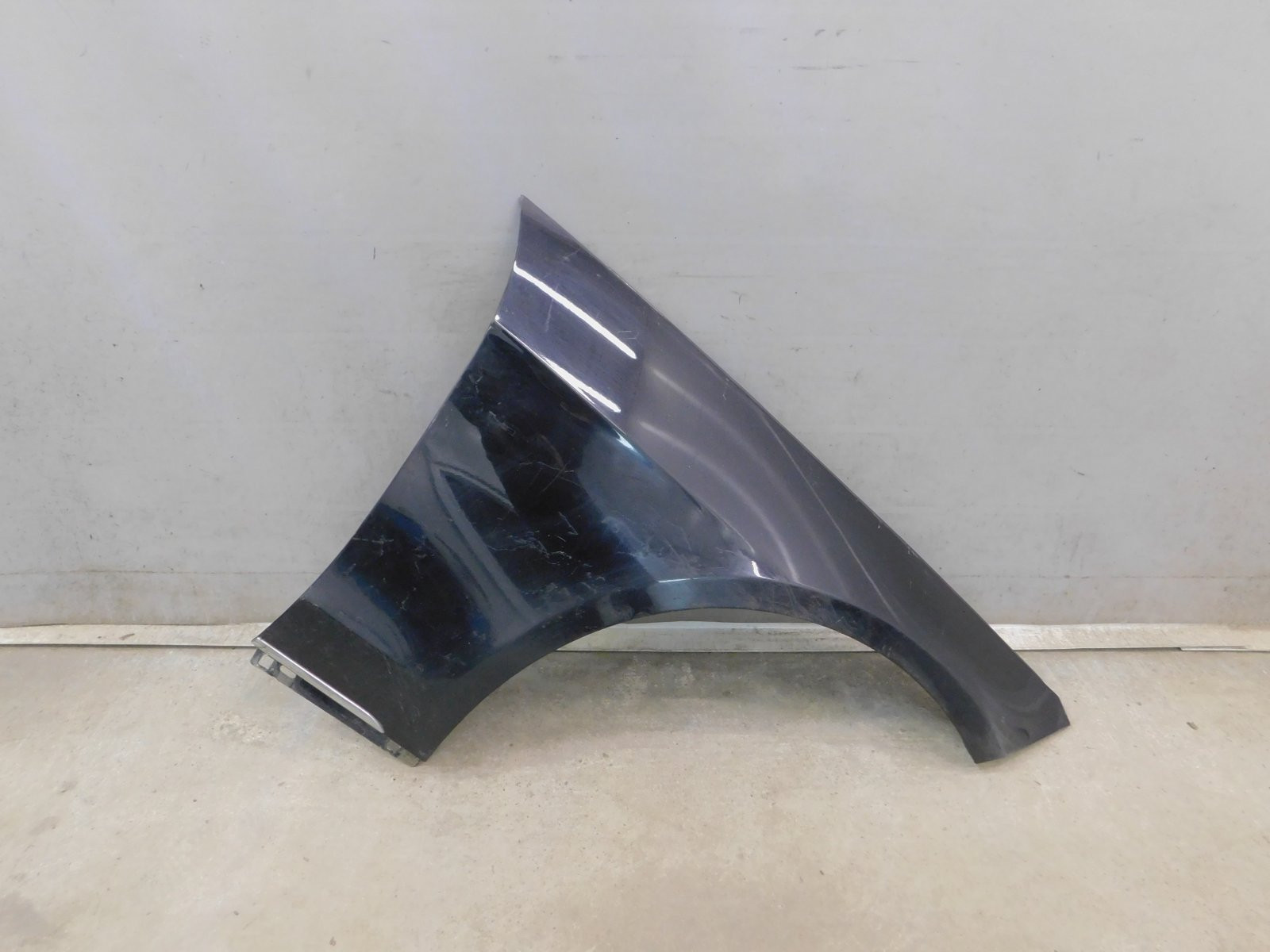 Крыло переднее правое Mercedes-Benz E-Klasse W212 2009>