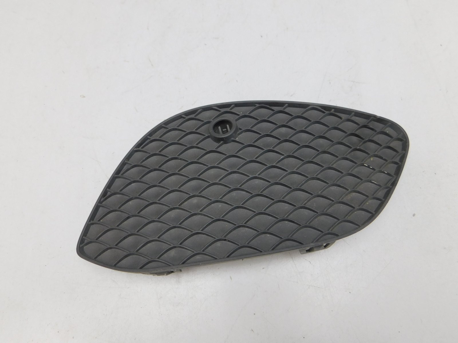 Решетка в бампер правая Mercedes-Benz GLC-Class X253 2015>