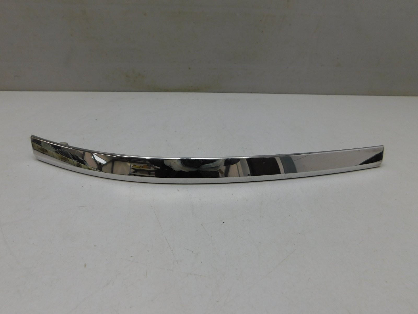 Молдинг заднего бампера Renault Arkana 2019>