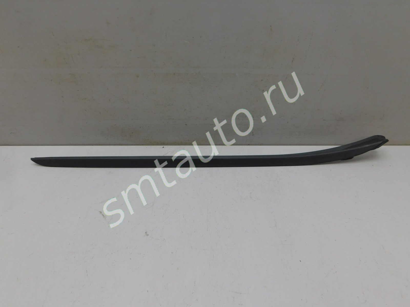 Молдинг лобового стекла для BMW X1 F48 2015>, OEM 51317350610 (фото)