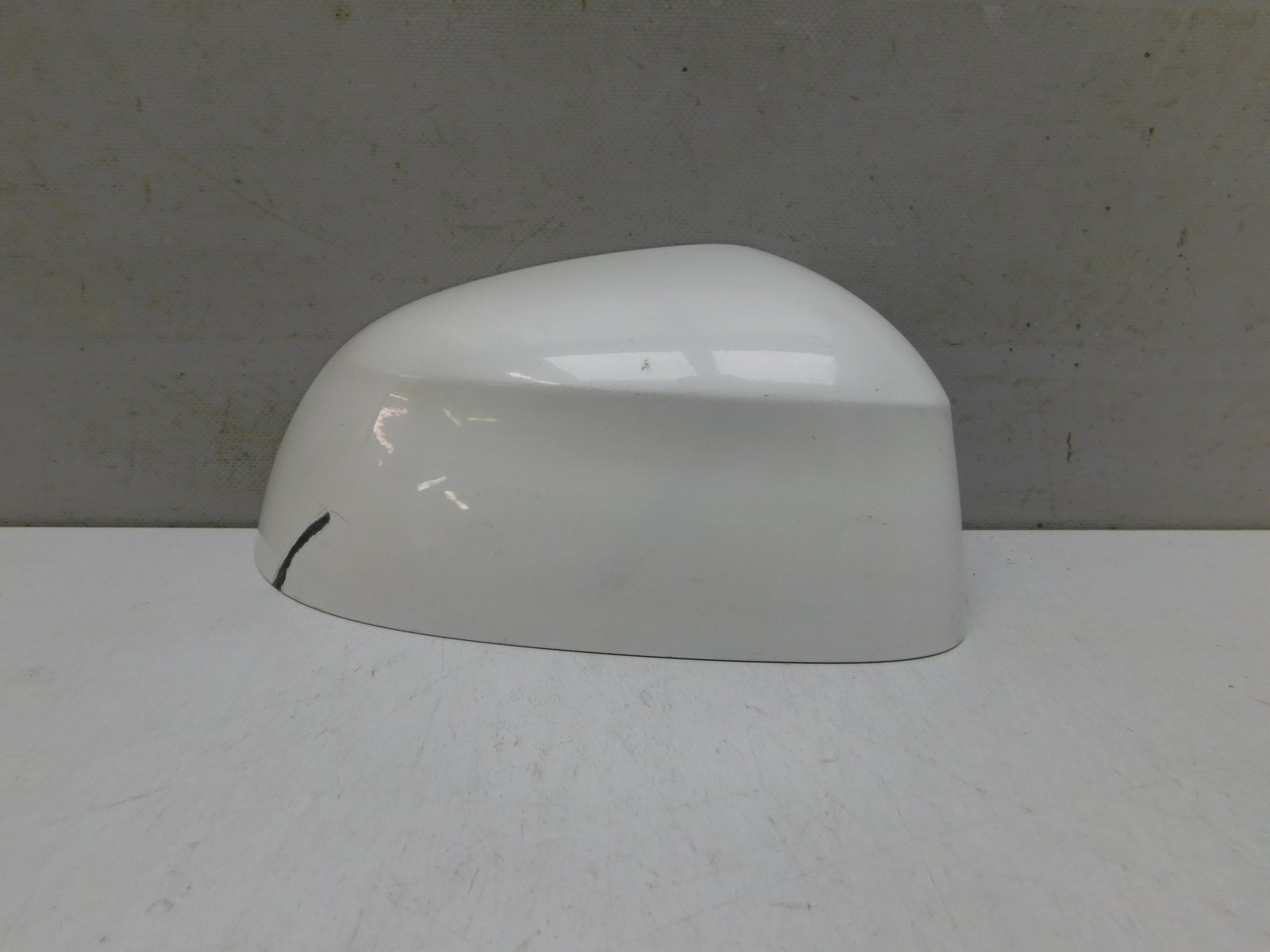 Накладка зеркала правого BMW X5 F15 2013-2018