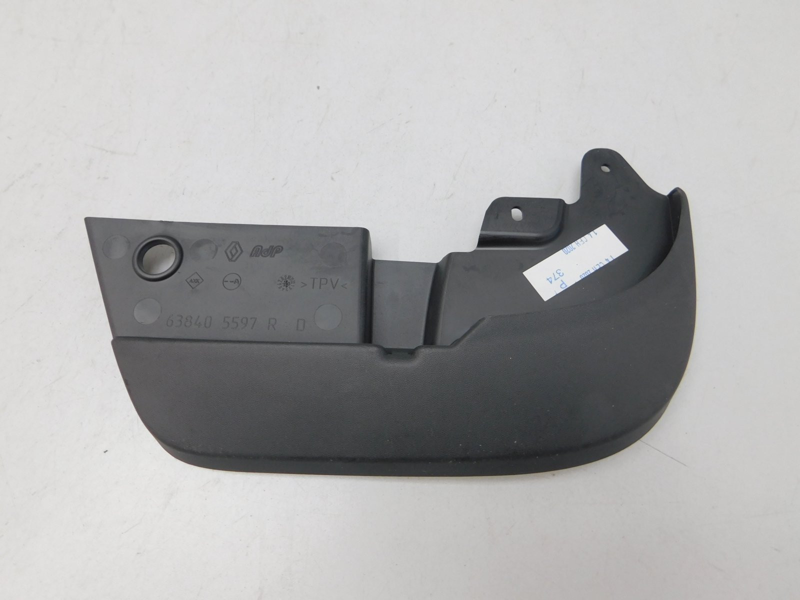 Брызговик передний правый Renault Sandero 2014>